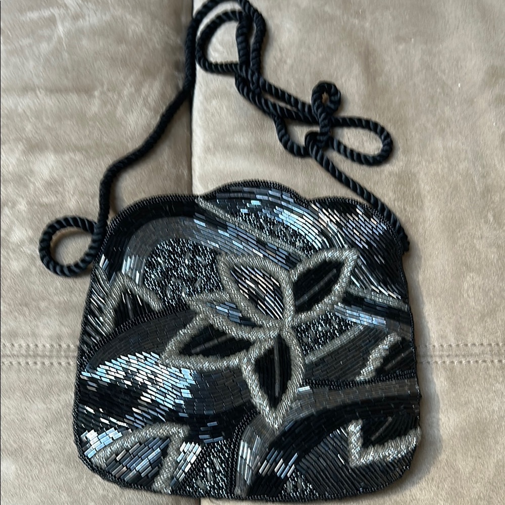 VINTAGE - Never Used Elegant Black and Gray Beaded Women's Bag